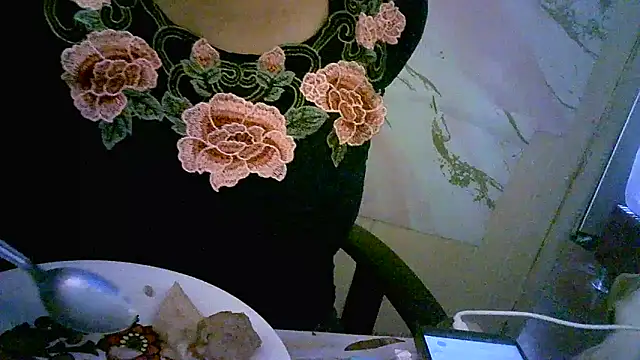 Zulreyna online show from June 5, 4:05 am