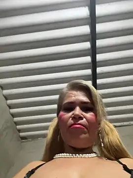 dirty-mother34 online show from November 22, 2:14 am