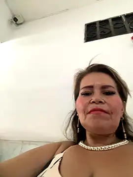 dirty-mother34 online show from November 16, 6:30 pm