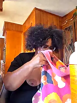 Oya Rae73 online show from November 5, 7:08 pm