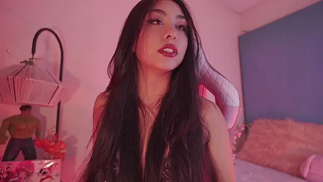 ivette k online show from November 21, 4:25 am