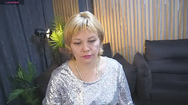 AmaraNights online show from February 19, 9:02 pm