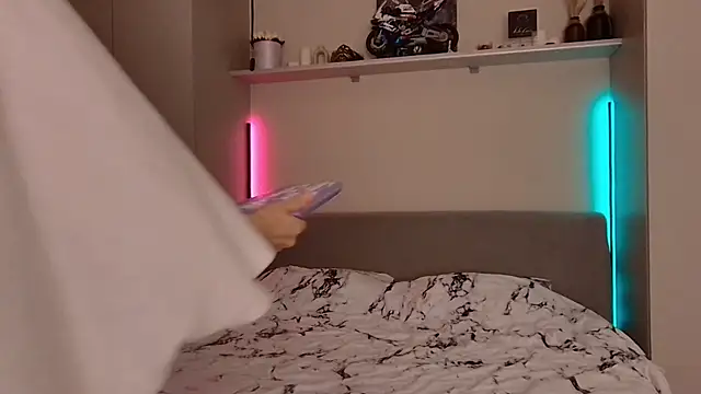 Hot-therapy4u online show from November 22, 10:45 pm