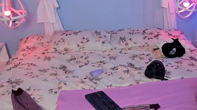 ArtemisaMoonn online show from November 24, 7:49 pm