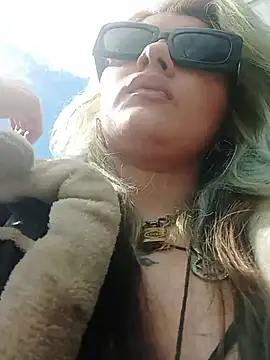 Hollywouldd online show from November 25, 2:30 pm