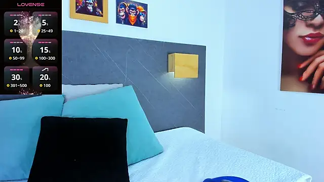 Andhrea Vale online show from February 3, 11:59 am