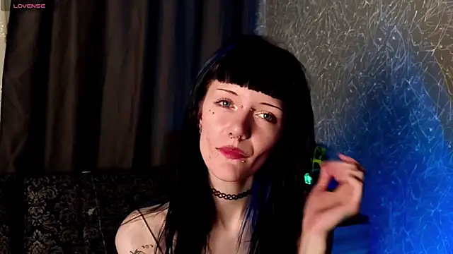 RoxyMetall online show from November 23, 6:20 pm