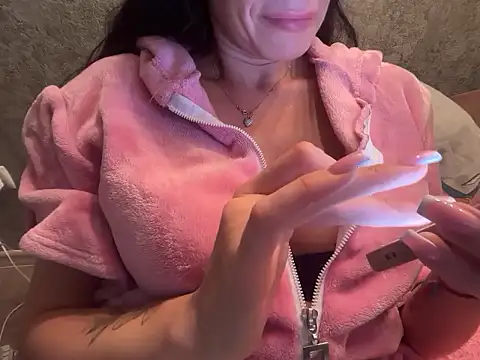 Angelinaa19 online show from December 2, 10:01 pm