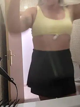 Domiqueen online show from June 11, 9:06 am