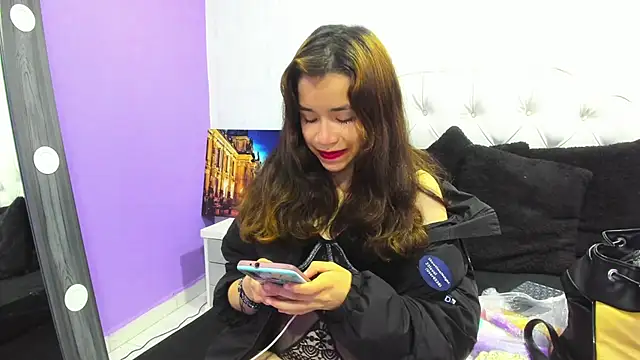 Hot Barbie Poku2 online show from November 22, 4:15 am