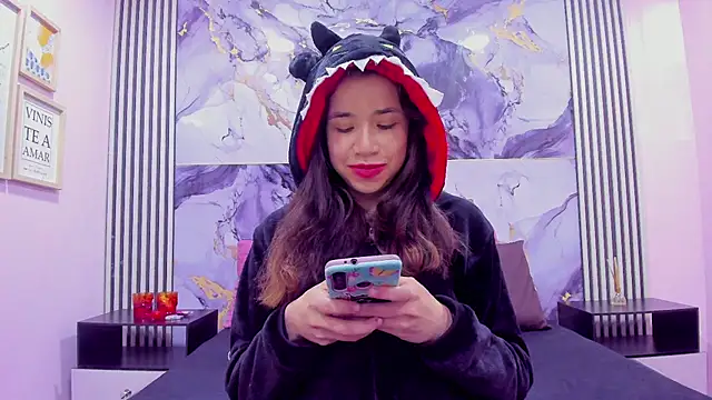 Hot Barbie Poku2 online show from November 11, 3:13 am