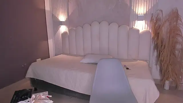 Nicky  21 online show from November 26, 7:15 pm