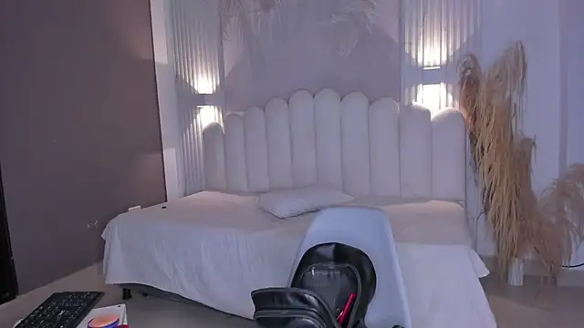 Nicky  21 online show from November 20, 7:04 pm