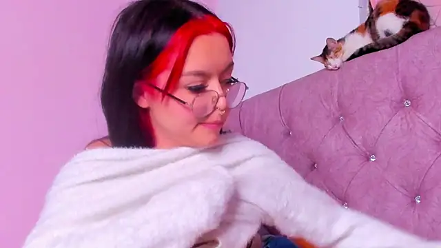 amy  a online show from June 12, 7:49 am