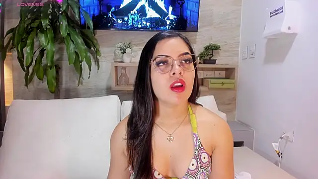 Isa preasley online show from November 30, 11:58 am