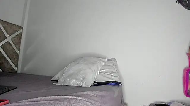 Camile Queen online show from November 24, 1:51 am