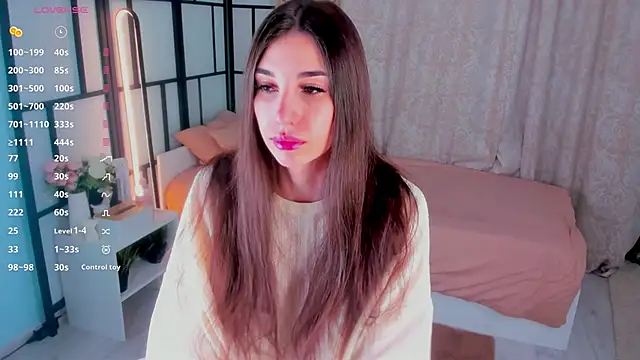 ShennaKoerper online show from December 2, 8:27 am