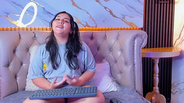 Sweet Yuna online show from November 9, 2:24 pm