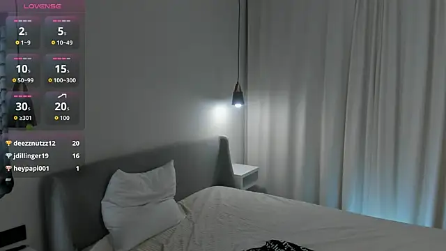 LilianGlenna online show from December 1, 11:14 am