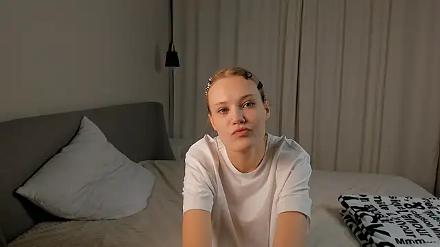 LilianGlenna online show from November 19, 11:21 am