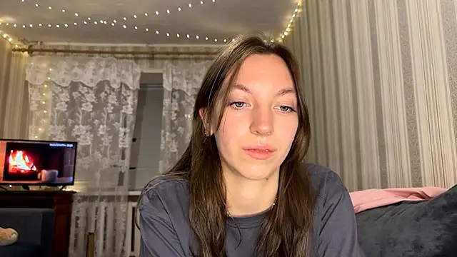 CarliBatas online show from November 26, 7:26 pm