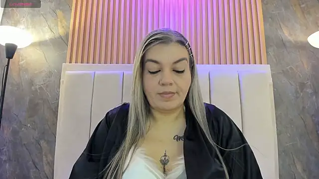 gala montes 30 online show from November 26, 7:04 pm