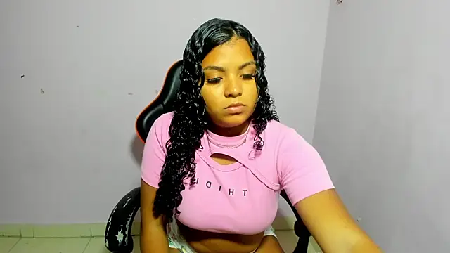 CurlyAliccia  online show from November 11, 2:18 am