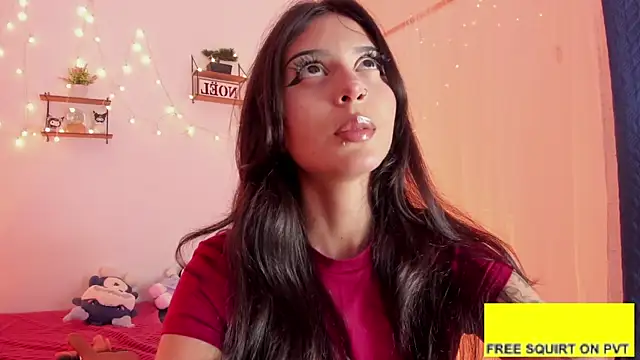 Tamara Aluna  online show from March 27, 5:24 pm
