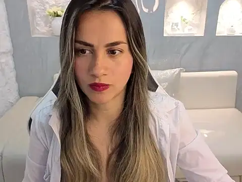 Liat White Tx online show from December 2, 1:13 pm