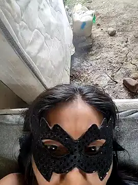 Uvit online show from April 5, 6:18 pm