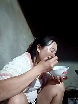 blonde blg online show from March 18, 12:21 pm