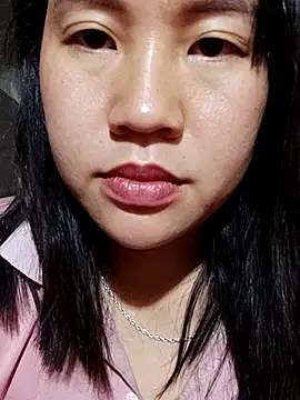 yelow-bee online show from December 13, 11:43 pm