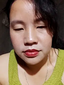 yelow-bee online show from November 13, 3:55 pm