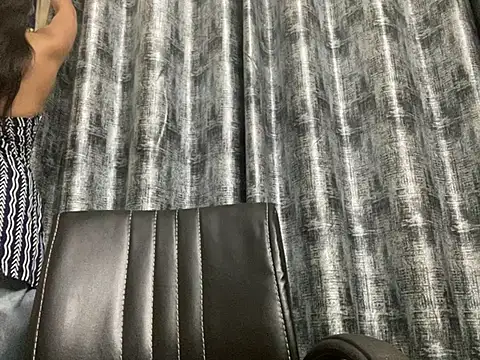 SEXY PRIYA83 online show from June 23, 7:01 pm