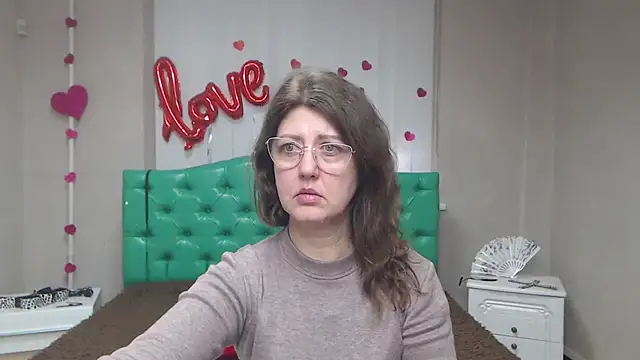 RoseHille online show from February 22, 7:09 am