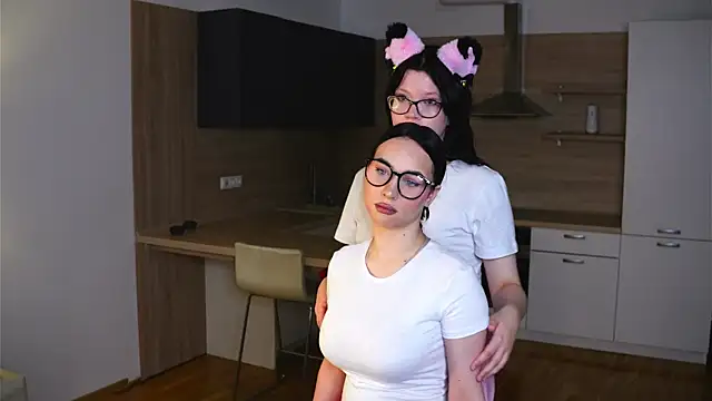 MonnieDeman online show from November 14, 5:13 pm