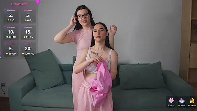 MonnieDeman online show from November 25, 4:42 pm