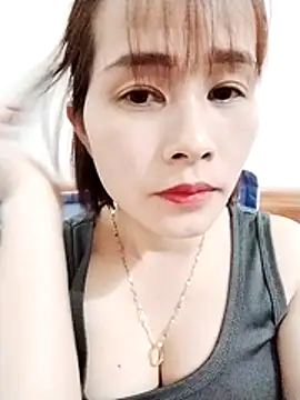 Swan-white123 online show from December 17, 3:38 pm