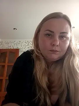 Moumy girl online show from November 12, 10:24 am