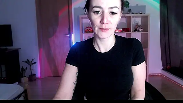 MissyDior8 online show from December 18, 7:57 am