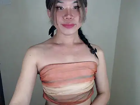 dazzlingcarol online show from December 16, 8:15 pm