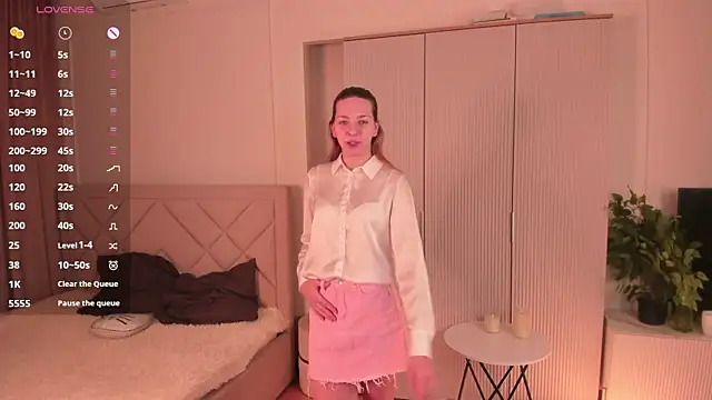 MerrileeFondren online show from November 26, 7:20 am