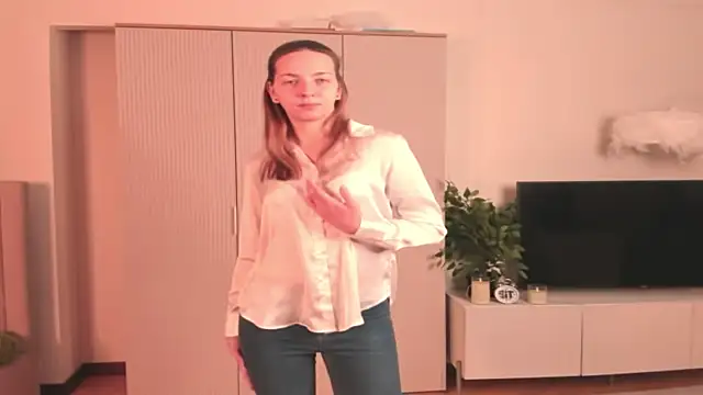 MerrileeFondren online show from November 21, 7:43 am