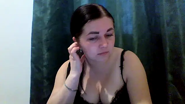 Vitalina282128 online show from April 8, 10:39 am