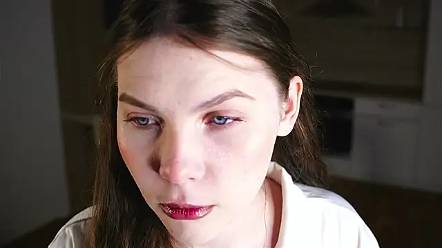 BelvaCaimi online show from December 1, 5:11 am