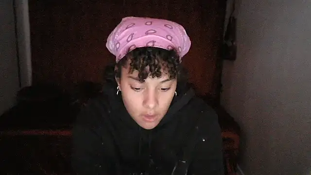 PrettyLittleProblem online show from November 14, 7:03 pm