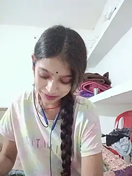 Mohnicute online show from May 25, 8:19 pm