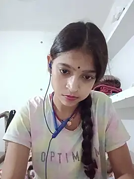 Mohnicute online show from May 30, 7:32 pm