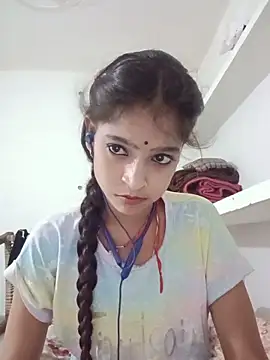 Mohnicute online show from May 31, 6:31 pm
