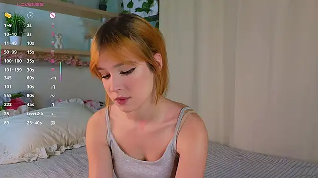 LynnaSetser online show from November 24, 1:40 am